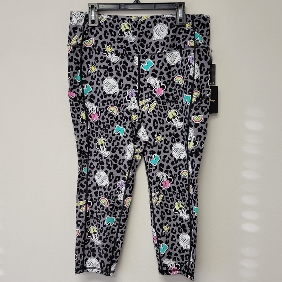 Torrid Disney Minnie High Rise Performance Core Crop Legging  Leopard 2X - Picture 3 of 7